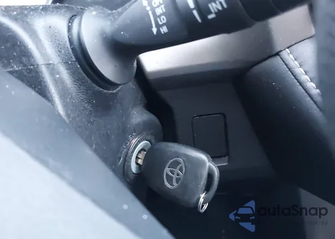 2013 Toyota Rav4 Xle z USA, uszkodzony, nr VIN 2T3RFREV7DW024893